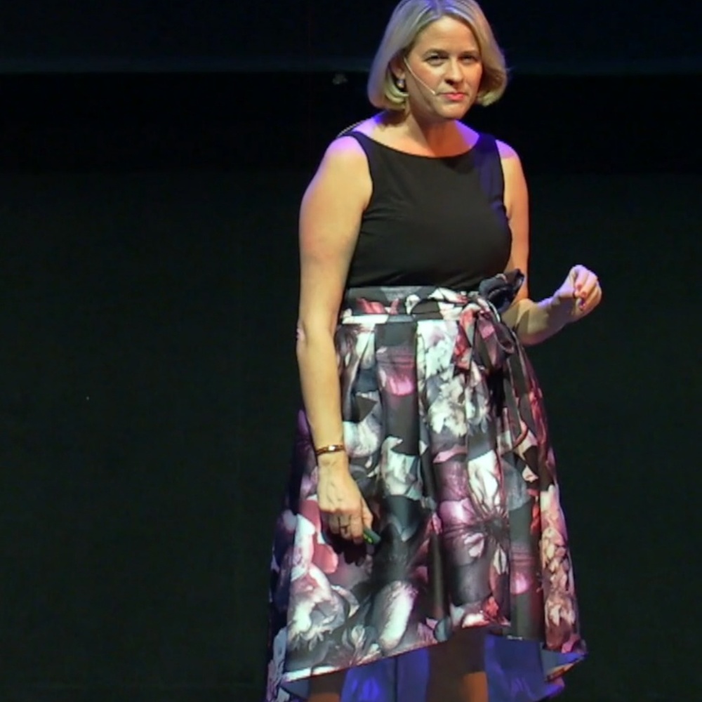 Beautiful dress. Full floral skirt. AS NEW!